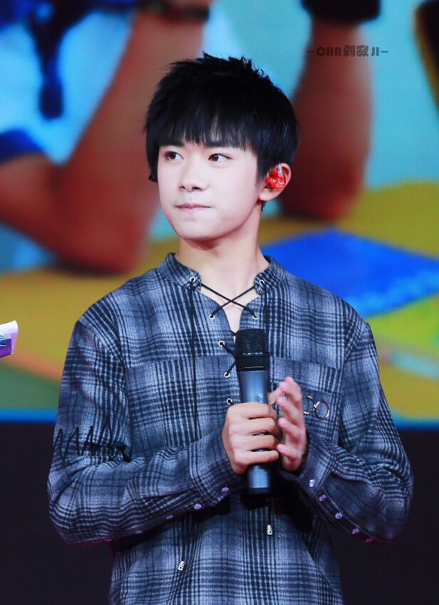 #易烊千玺 #TFBOYS 湖南师大附中艺术节 高清 帅