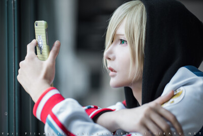 【cos】预告 | 冰上的尤里 | Yuri Plisetsky
尤里·普利赛提cn:一之濑光
化妆：一之濑光 后期：一之濑光