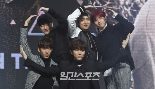 B1A4第三张正规专辑[Good Timing] ，由郑振永、申东佑、车善玗等参与制作。该专辑共收录13首歌曲，已于2016年11月28日正式发行。