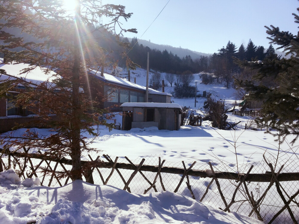 2016.12.03 雪谷 没有雪乡那么的过度开发 但是人也渐渐多了起来了 总之看到雪就觉得很美丽 