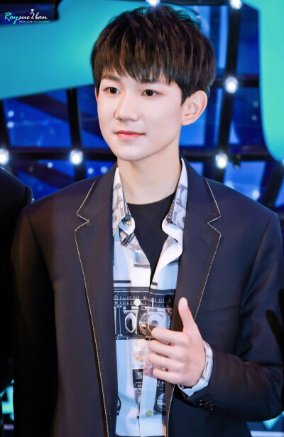 王源 2016移动视频风云盛典 为你千千万万遍