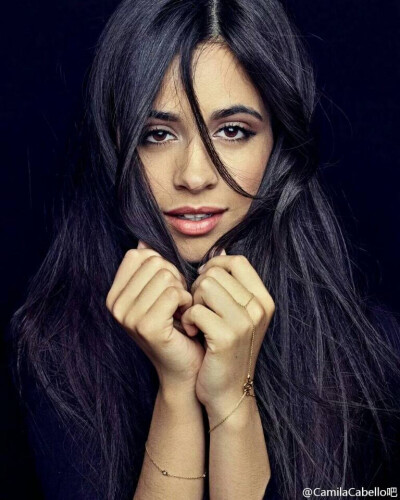 Camila Cabello，美国女子组合五美（FifthHarmony)前成员，出生于1997年，歌手。