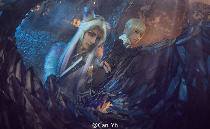 #cos##阴阳师手游# –大天狗:原po 参上仕った、我こそが大天狗なり –妖狐:@Coser希小白 仮面をつけた男は信用ならないかね? –摄影:@萧影殿下 –服装:@-袋鼠乐-