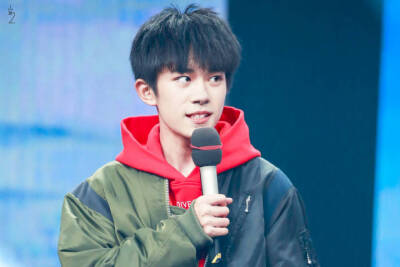 #易烊千玺 #TFBOYS 1128易烊千玺十六岁生日会 高清 帅