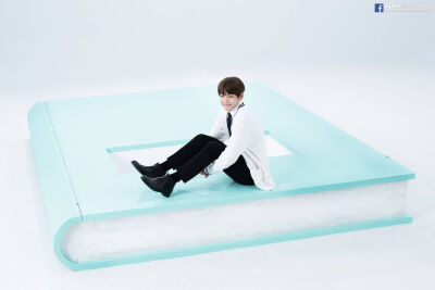 2016.12.30金泰亨生日快乐
防弹少年团 bts bangtanboys
金南俊（rap monster） 金硕珍（jin） 闵玧其（suga） 郑号锡（J–hope） 朴智旻（jimin） 金泰亨（v） 田柾国（jungkook）