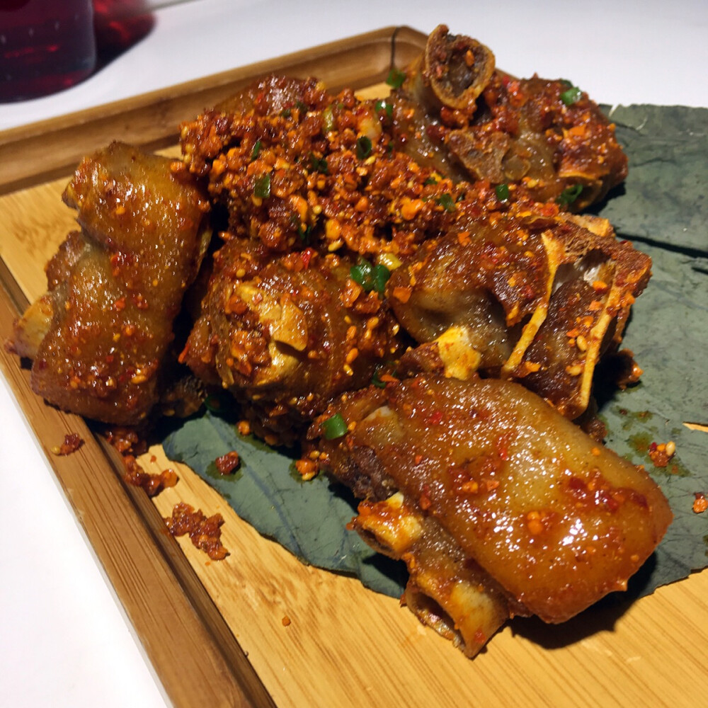 麻辣诱惑 香辣美容蹄