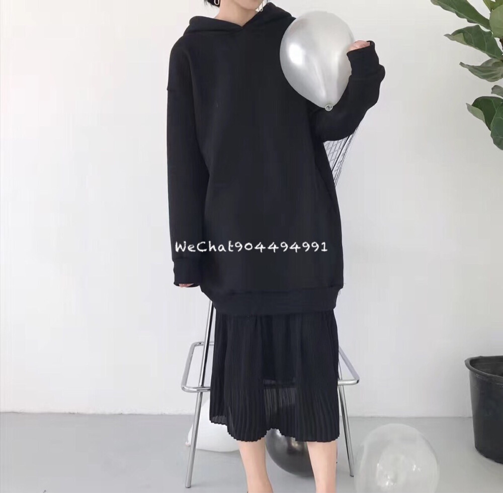 chic风 韩风 搭配 宽松女装上新秋冬款 韩国版型 新品 毛衣 羽绒服 外套 卫衣 打底衫 T恤 大衣 包臀裙 背带裙 裤子不定时更新 关注更多服装搭配 