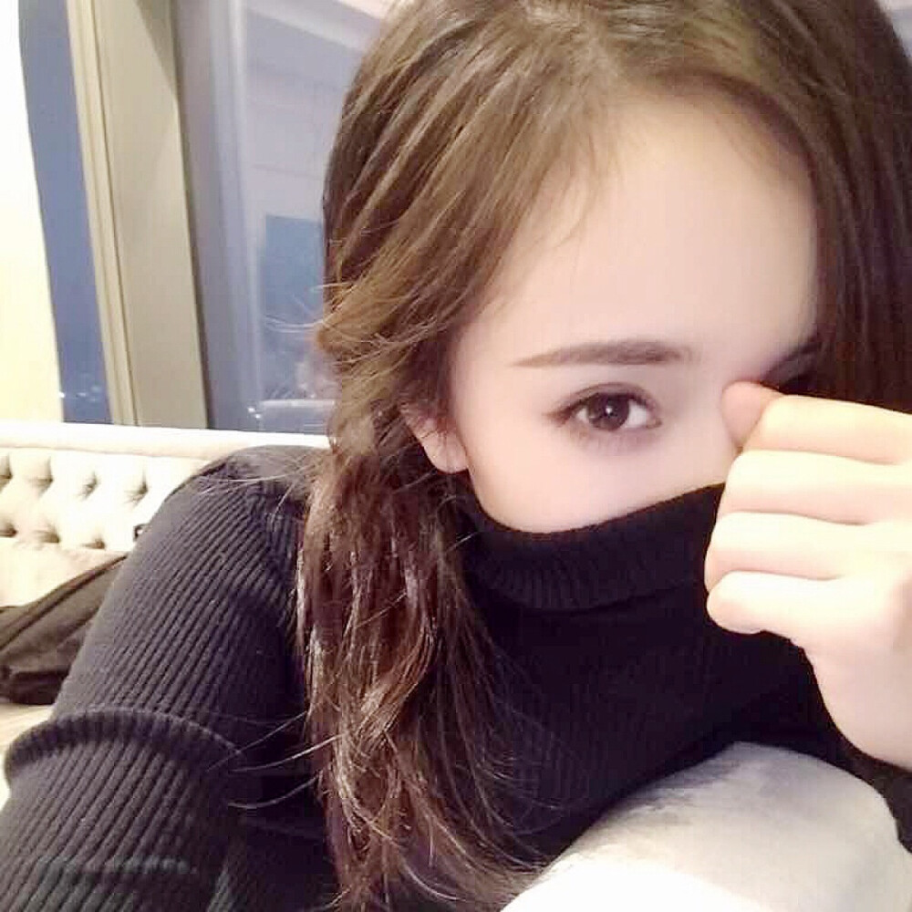 女头像 By：李倩