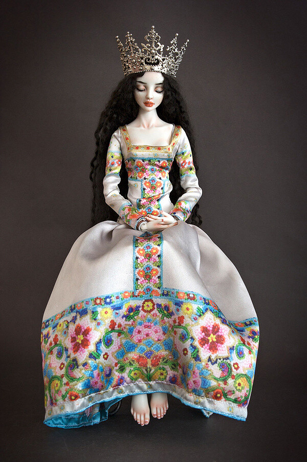 Porcelain Beauties by Marina Bychkova-mE2Nj-图片