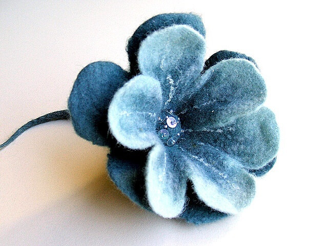 another beautiful wet felted flower. | Felted Flowers-WEyZW-图片