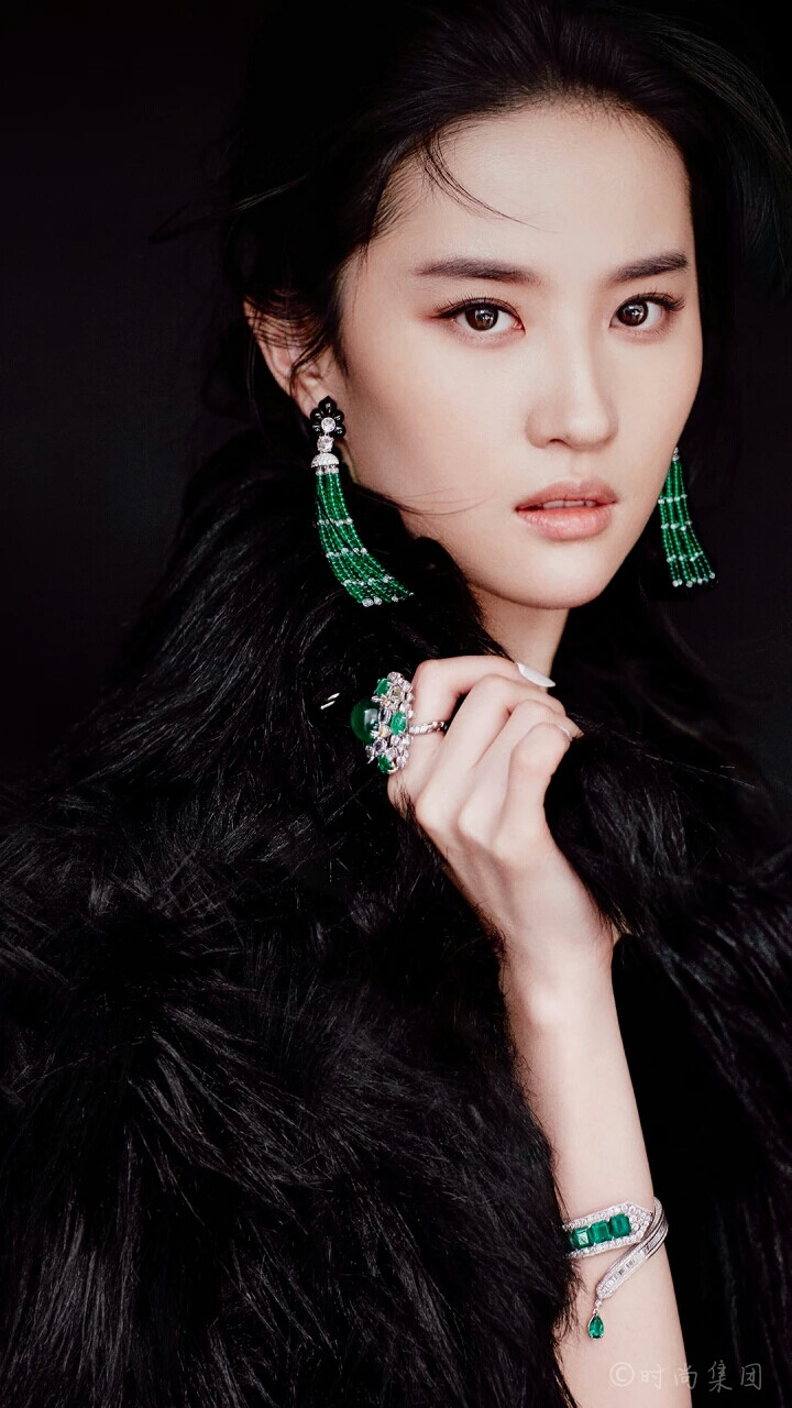 珠光宝气刘亦菲