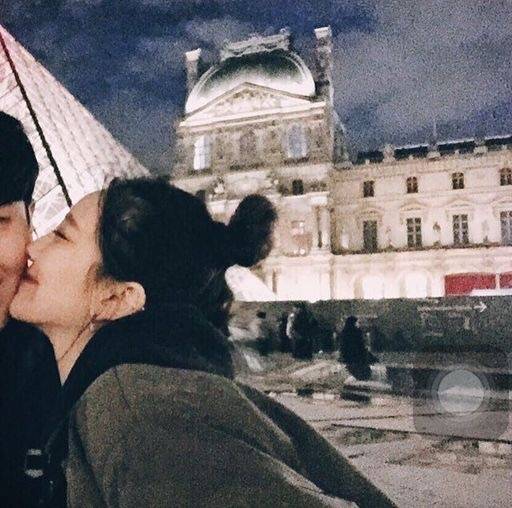 【淤牙分享】漫头 动漫头像 手绘头像 头像 女头 女生头像 高清女头 高清头像 情侣头像 男头 男生头像 情头 中性头像 帅气头像 可爱头像 萌头像 闺密头像 韩国头像 网红头像 韩头 日系 韩系 背影 半身头 侧脸 ✔️ 