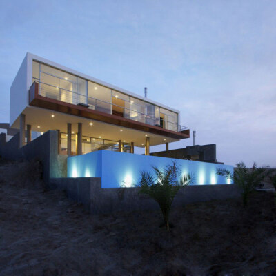 Casa Q 1 Gradually Descending Towards the Beach: Casa Q in Peru-DdmM2-图片