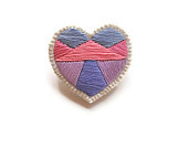 Pastel embroidered heart brooch with geometrics colorblock-TU5NW-图片