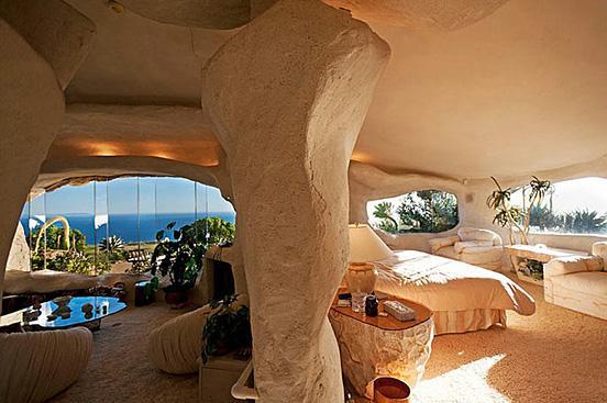 The $3.5 Million Flintstones Home in Malibu | inspirationfeed.com | 102293 | Wookmark-DJlZD-图片