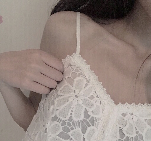 ๛ 撩人锁骨走一波 不要忘了拿图点赞！