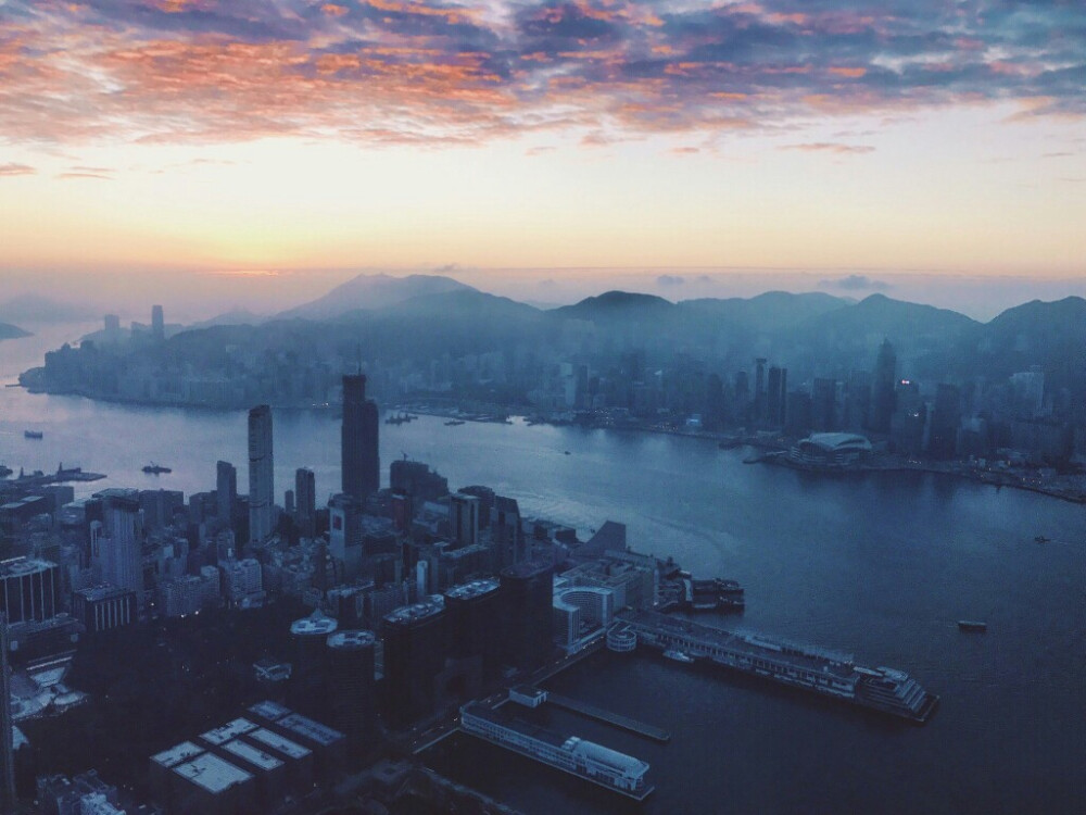 香港，夜景 ’，艺术，设计，写真，特写，旅行，摄影◢，贵族，现代，时尚◢◢街拍，原创，生活，◢意境 ，壁纸，锁屏，酷炫，流行，青年，欧美，◢侵删↣ ...♛by.艾莉薇儿*