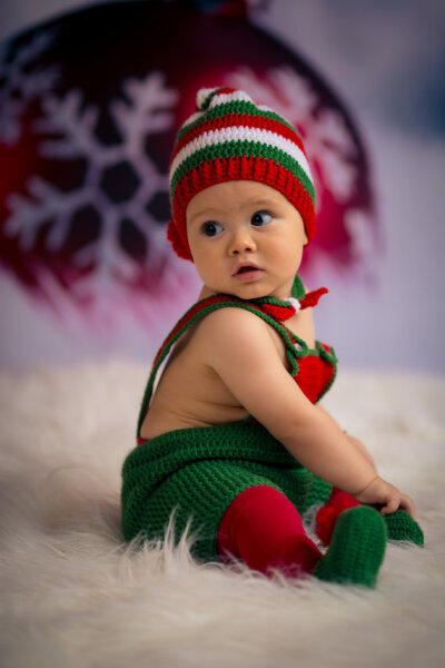 Elf baby set,crochet suit, elf for Christmas,elf crocheted booties,elf hat,overalls for baby,babys'clothing,costume photo props,