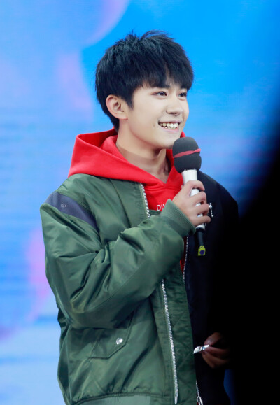 @JacksonYi_千骑士团 易烊千玺 yyqx 1128