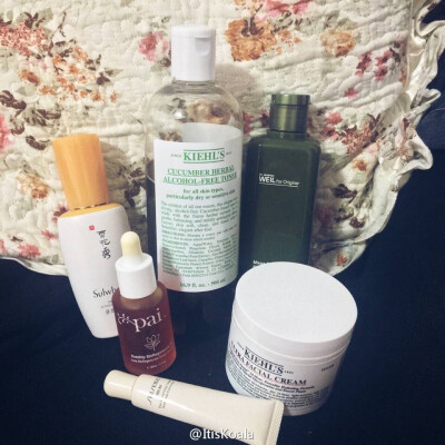 #Share#薄皮 敏感肌look at here 日常routine
Morning
雪花秀润燥 -Kiehl's 黄瓜水-Kiehl's高保湿面霜-资生堂IBUKI眼霜
Evening
Origins 蘑菇水-Kiehl's黄瓜水-Pai玫瑰果油-
资生堂IBUKI眼霜
@ItisKoala 使用步骤…