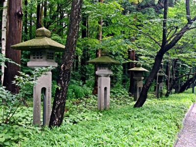 北海道神宫神祠，神明是不是都住在里面呢~