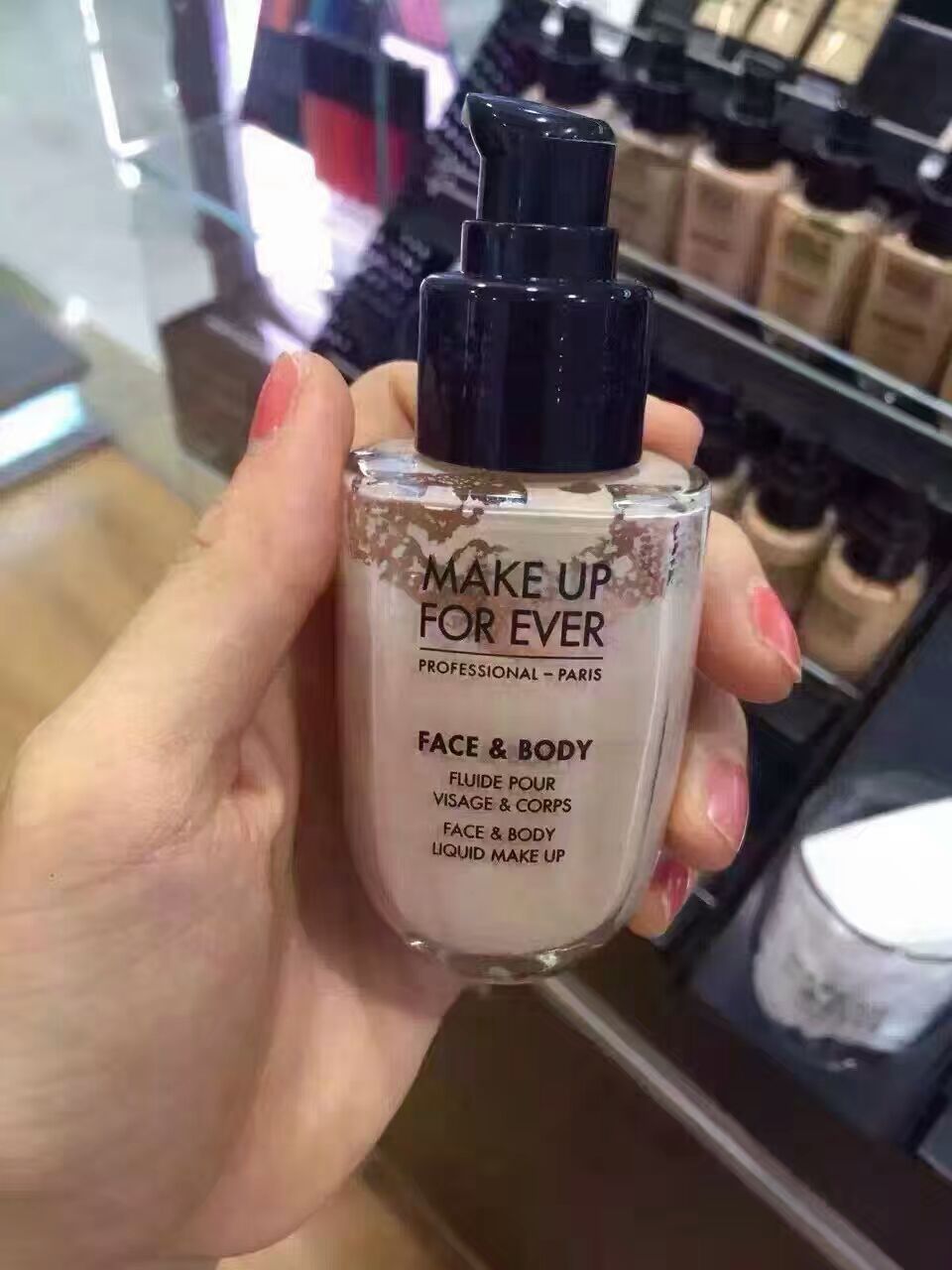 Make up forever浮生若梦双用水粉霜50ML，#36
防水的粉底液，不干不起皮
游泳时可以用