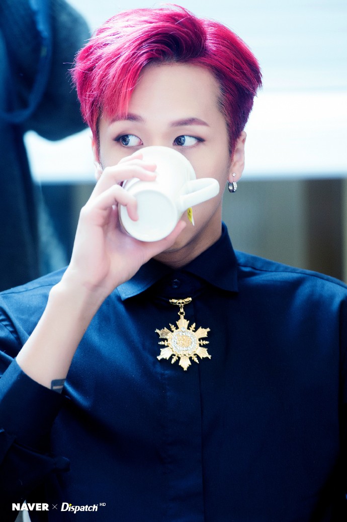 VIXX 卖萌的ravi