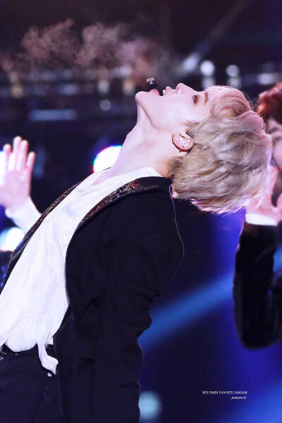 161231 MBC歌谣大祭典 饭拍高清 金南俊 金硕珍 闵玧其 郑号锡 金泰亨 朴智旻 田柾国 BTS CR.LOGO