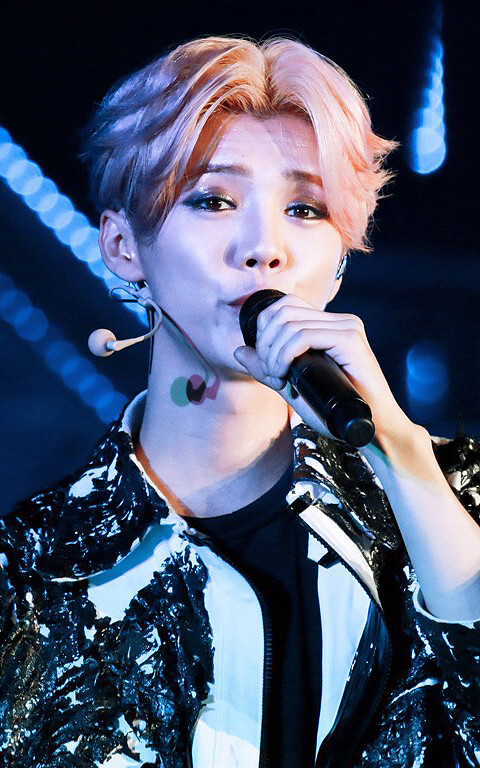 鹿 晗 LUHAN