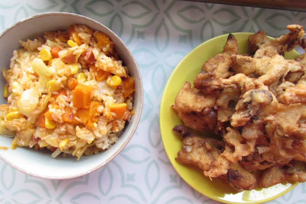 椒盐蘑菇和电饭煲什锦焖饭