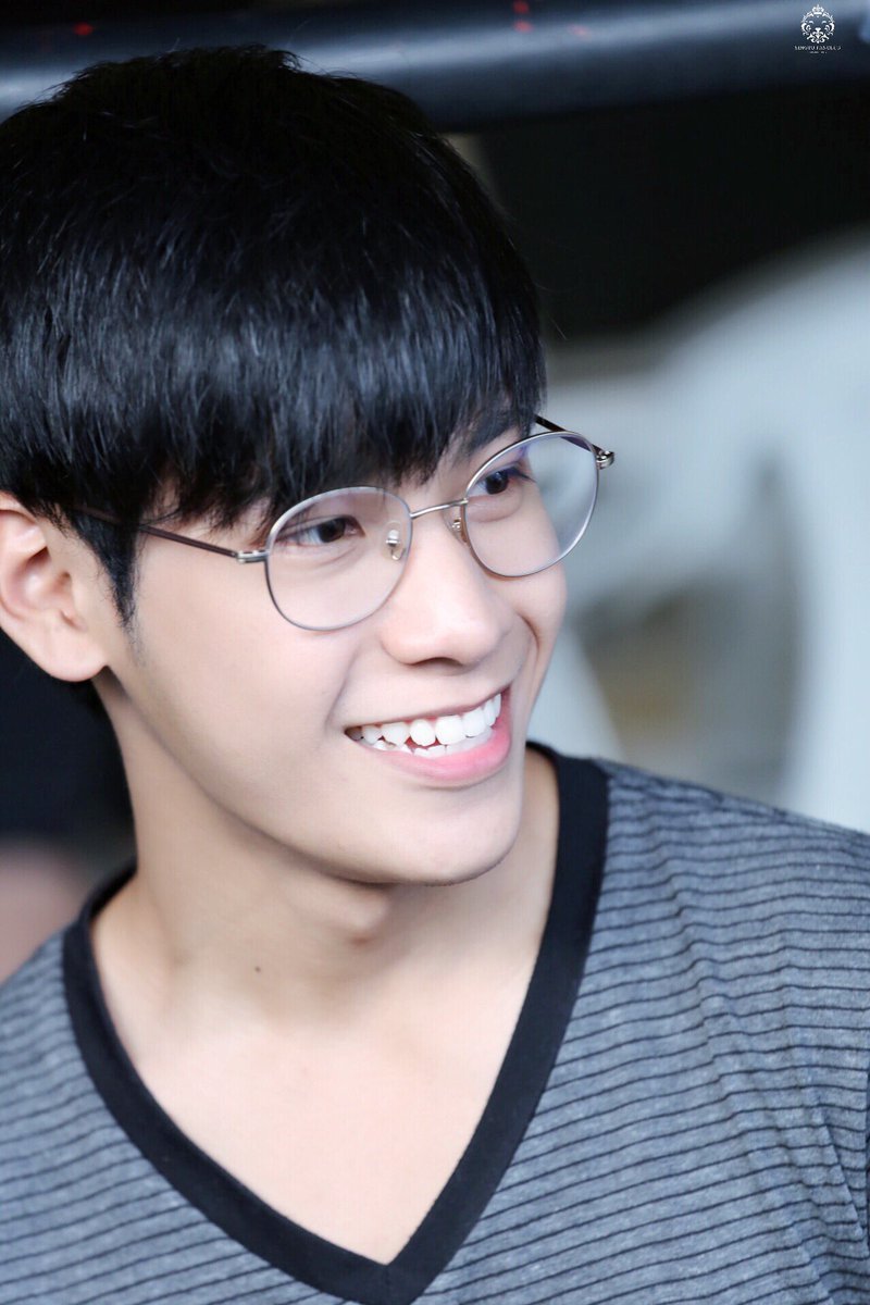 #SingtoPrachaya#眼镜系列2