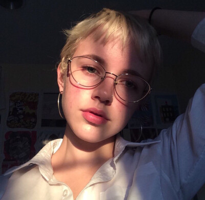 女头/怪微风太温柔像老朋友像旧时候