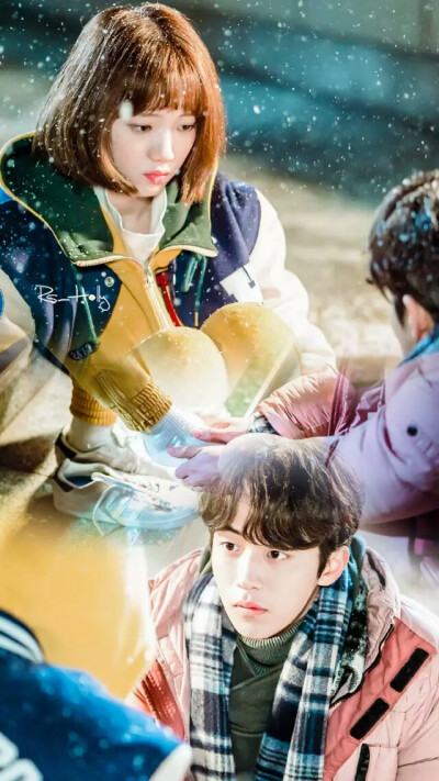 举重妖精金福珠锁屏壁纸