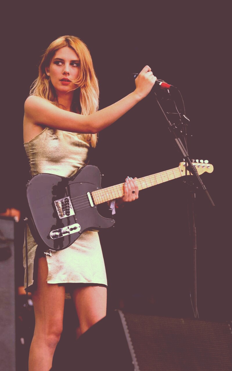 英伦#独立摇滚#Ellie Rowsell#女主唱#wolf alice 来自英国独立摇滚乐队，Ellie Rowsell作为此乐队主唱
生于: 1992 年 7 月，英国伦敦拱门
乐队: 沃夫·艾利斯