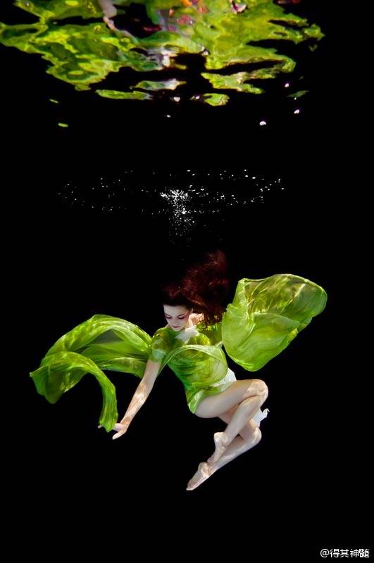 水下唯美摄影艺术Underwater Photography by Ilse Moore ​​​