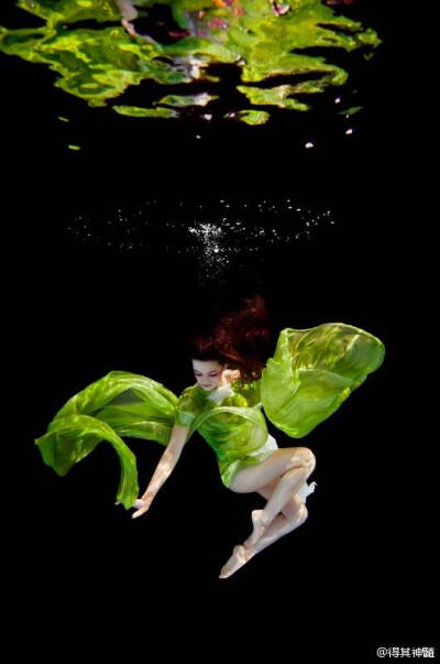 水下唯美摄影艺术Underwater Photography by Ilse Moore ​​​