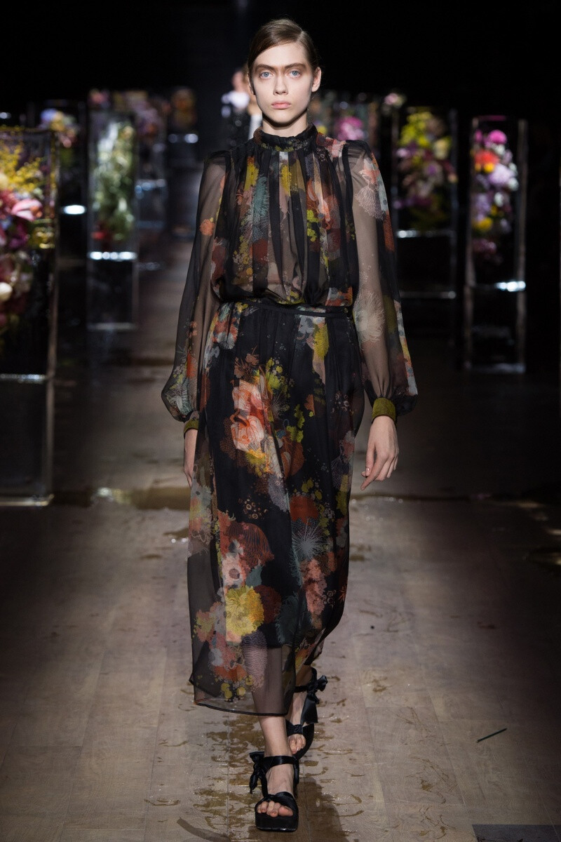 Dries Van Noten（德赖斯·范诺顿）2017春夏高级成衣巴黎时装周