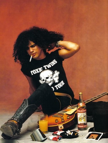 Slash)