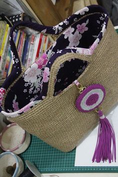 jute fiber bag with medalion tassel