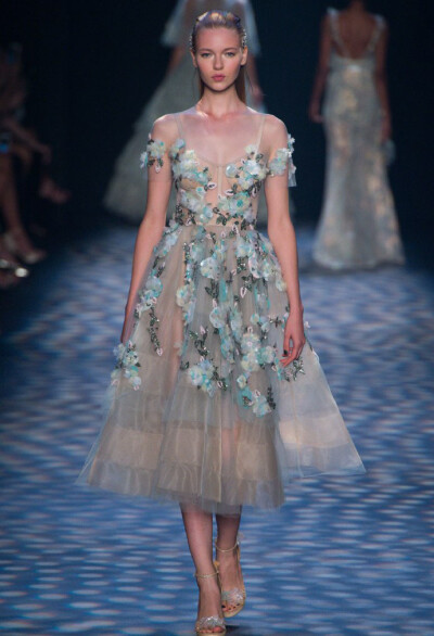 被Marchesa的仙女纱裙击中 l Marchesa Spring-2017-Ready-To-Wear