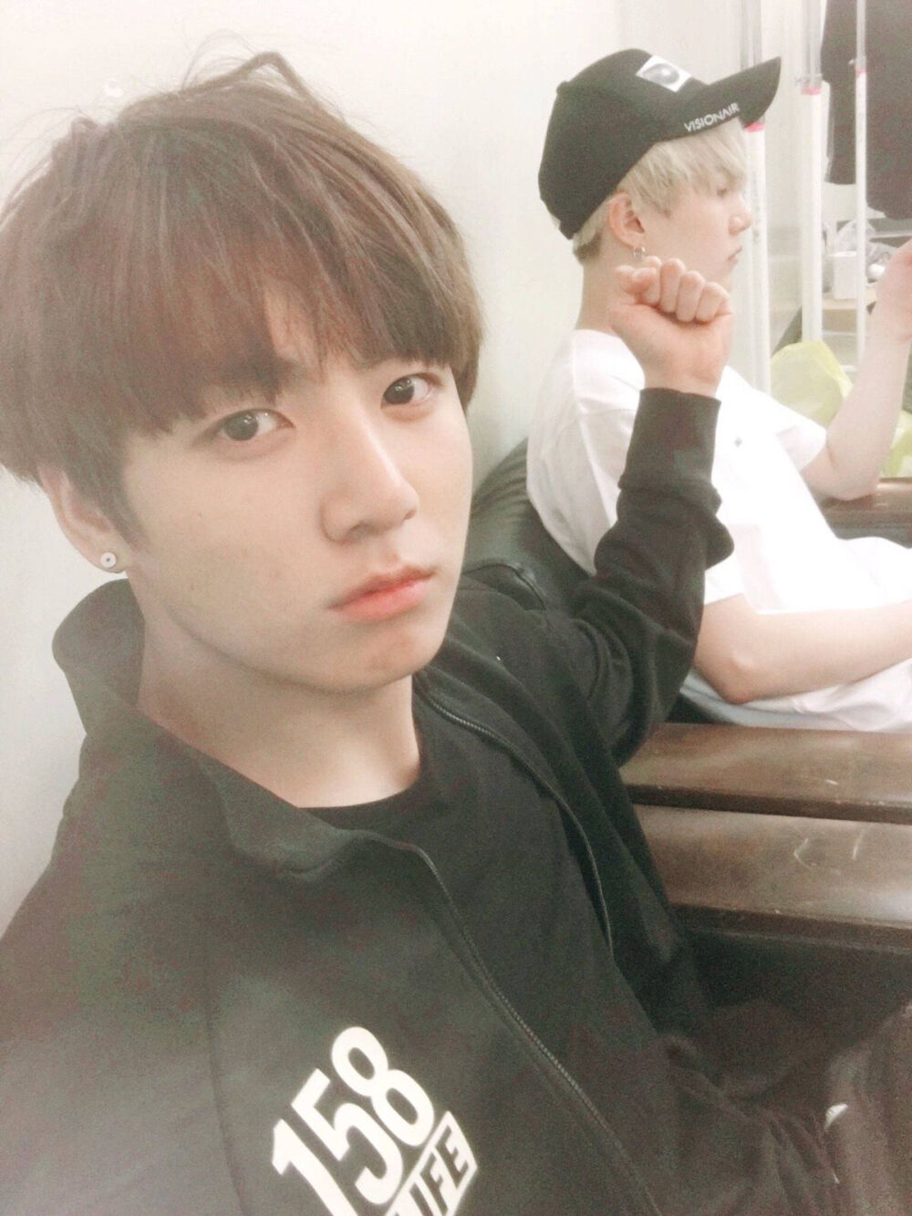 JUNGKOOK
SUGA