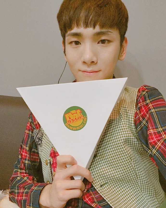 SHINee Key 蹦米 金起范 1of 1