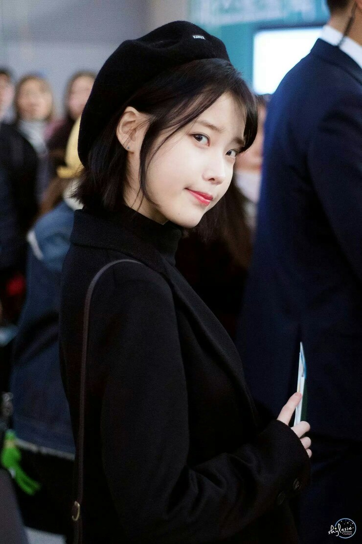 IU 李智恩