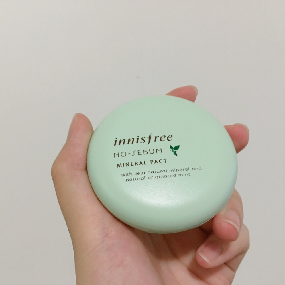 innisfree控油粉饼