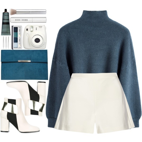 A fashion look from January 2017 featuring pullover sweaters, Giambattista Valli and leather booties. Browse and shop related looks.