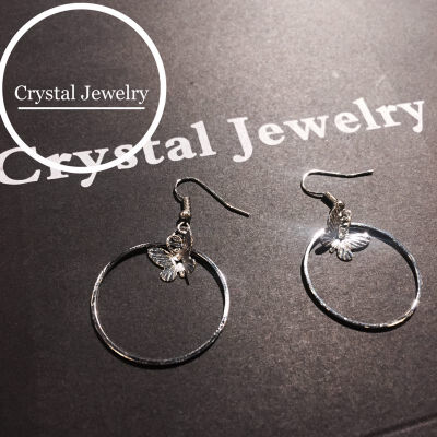 Crystal Jewelry ⚙️纯银圆环蝴蝶款耳环 超级仙的一款 直径30mm 非常有质感的一款哦