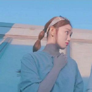 只想静静望着你