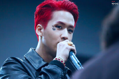 VIXX ravi solo大发呀呀呀!