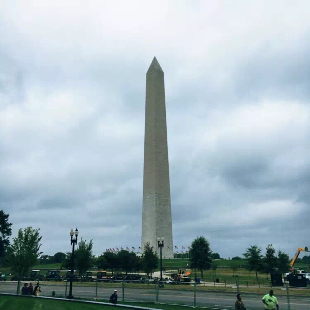 09/30/2016
这里是华盛顿
Washington monument 