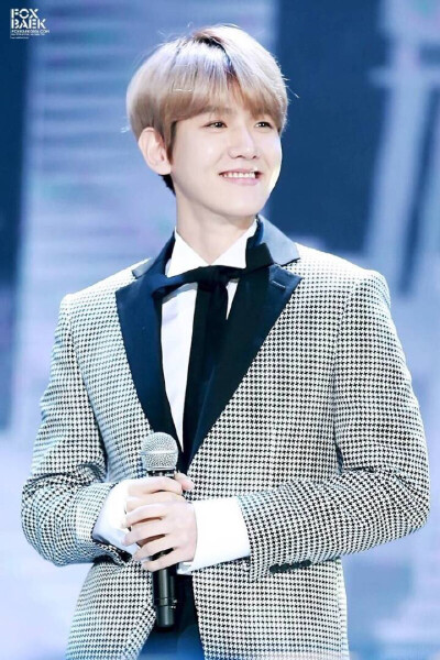 全世界最甜的笑 .边伯贤.EXO